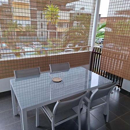 Hibiscus Standing- Appartement Cosy- 2 Chambres Climatisees- Cuisine Equipee- Wifi-Terrasse 카옌 외부 사진
