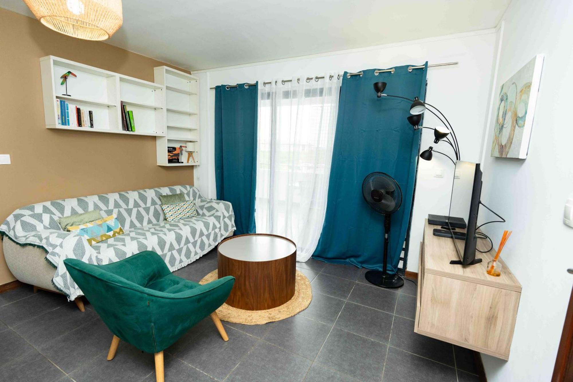 Hibiscus Standing- Appartement Cosy- 2 Chambres Climatisees- Cuisine Equipee- Wifi-Terrasse 카옌 외부 사진